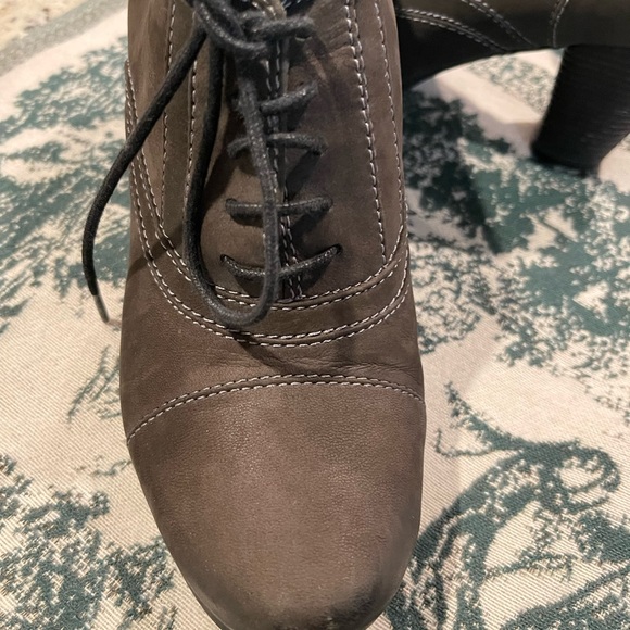 Ankle boot - Picture 3 of 5